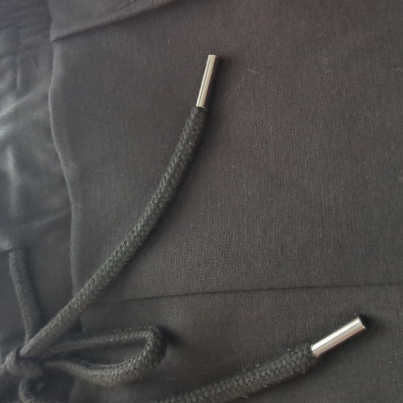 NWT ROBERT LOUIS - Picture 8 of 8